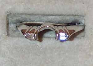 R1218